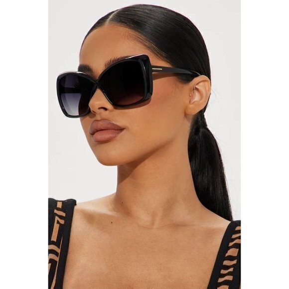 Catch Me Hustlin Cat Eye Frame Sunglasses‎ Black - Picture 1 of 7